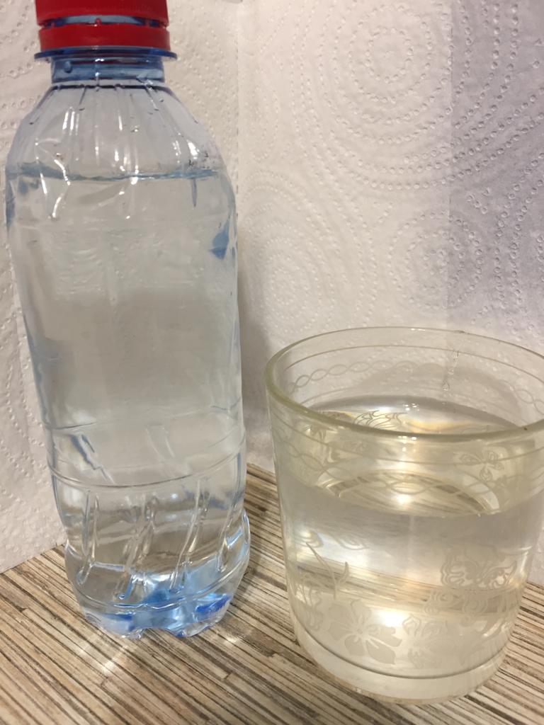 Вода.